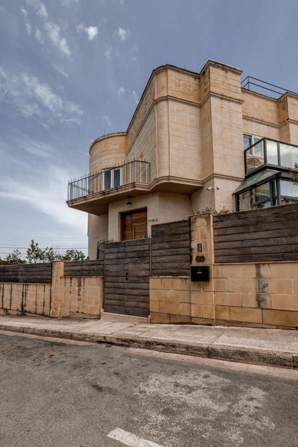 Talbot And Bons Deluxe Studio Flat Gudja Dış mekan fotoğraf